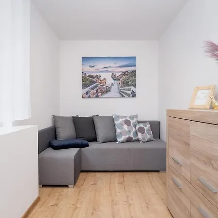 Jasny Blisko Tauron Arena By Renters *