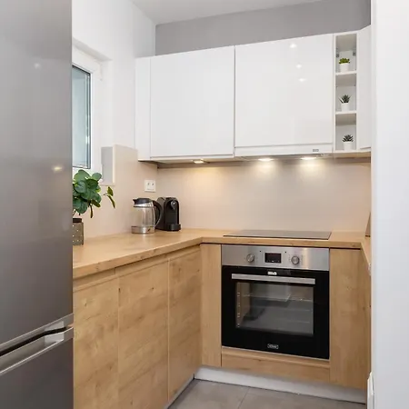 Apartment Jasny Blisko Tauron Arena By Renters Krakow
