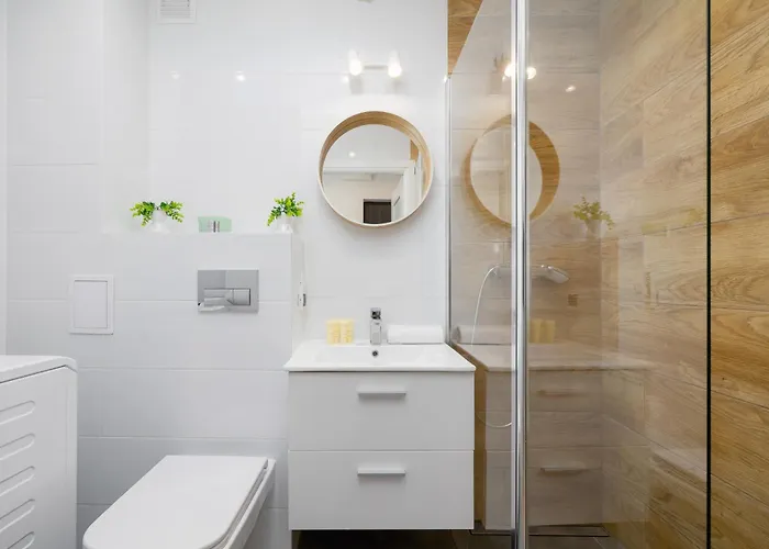 Jasny Blisko Tauron Arena By Renters Apartament